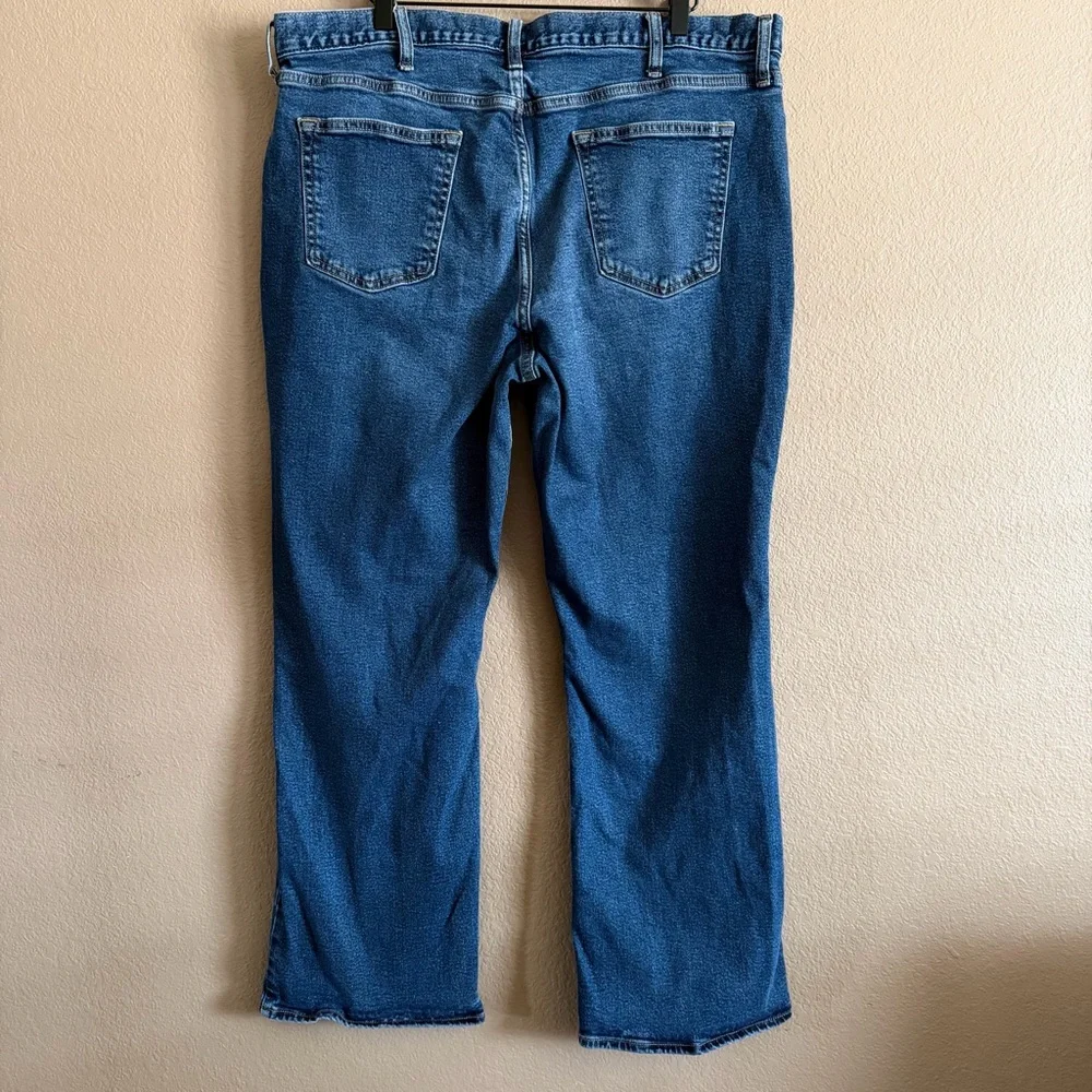 Old Navy Boot-Cut Built in Flex Blue Jeans Size 40x30